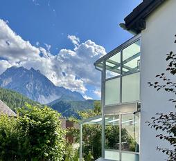 offener Wintergarten Bergblick