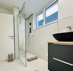 Bad begehbare Dusche UG